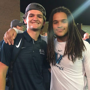 Meet your Posher, Jj